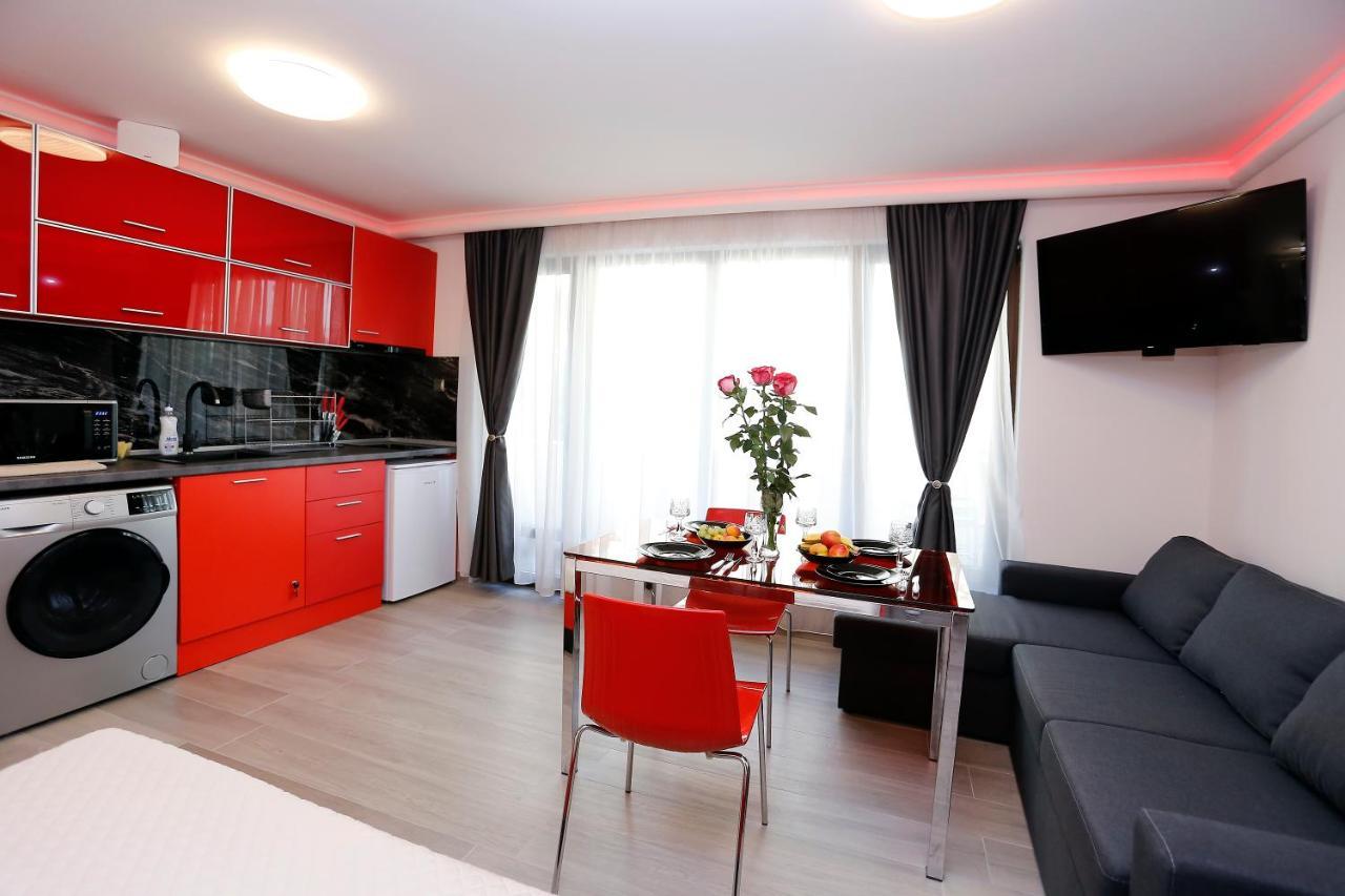 Deluxe 2 Studios City Center بورغاس المظهر الخارجي الصورة