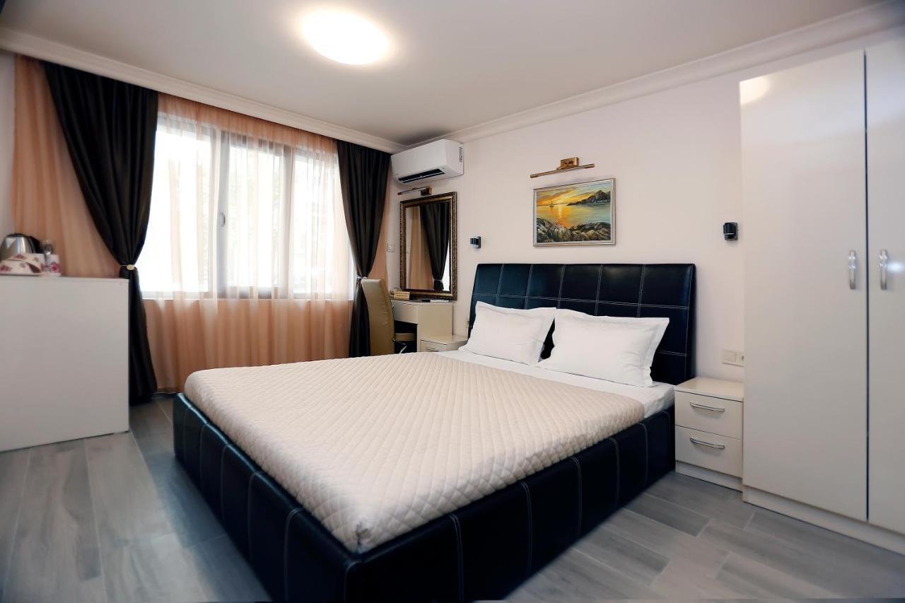 Deluxe 2 Studios City Center بورغاس المظهر الخارجي الصورة