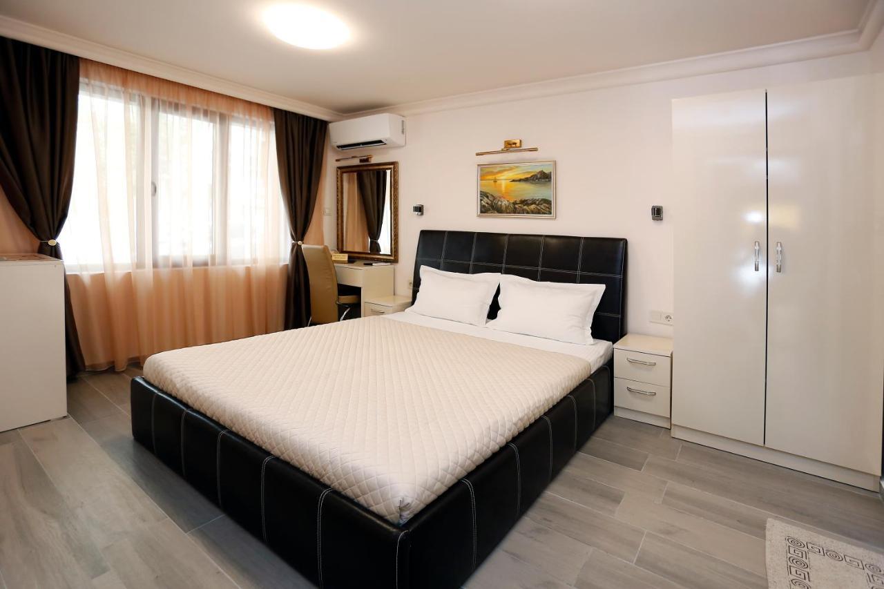 Deluxe 2 Studios City Center بورغاس المظهر الخارجي الصورة