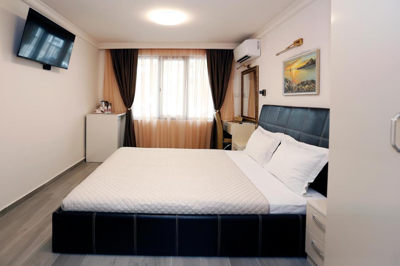 Deluxe 2 Studios City Center بورغاس المظهر الخارجي الصورة