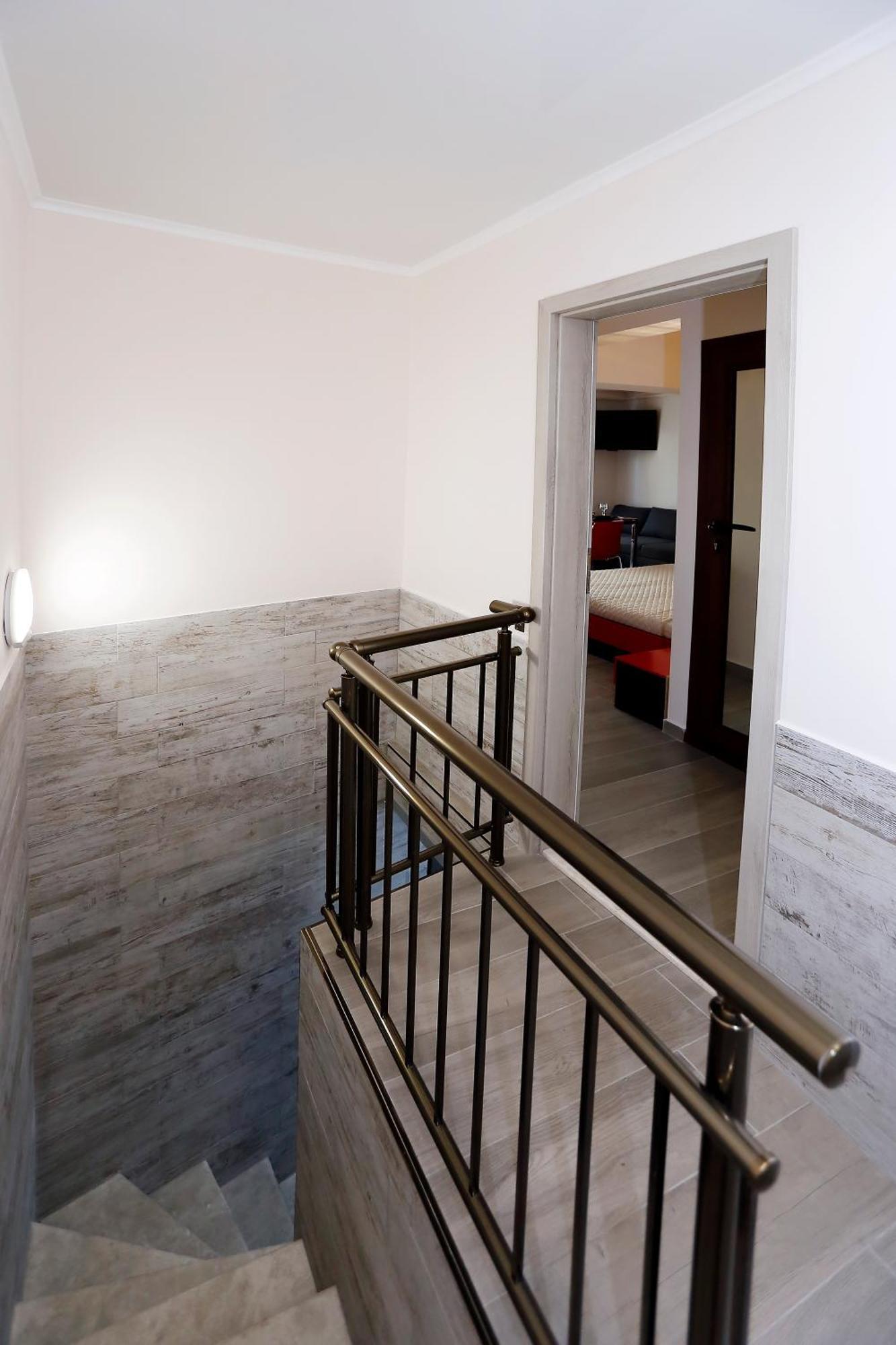 Deluxe 2 Studios City Center بورغاس الغرفة الصورة